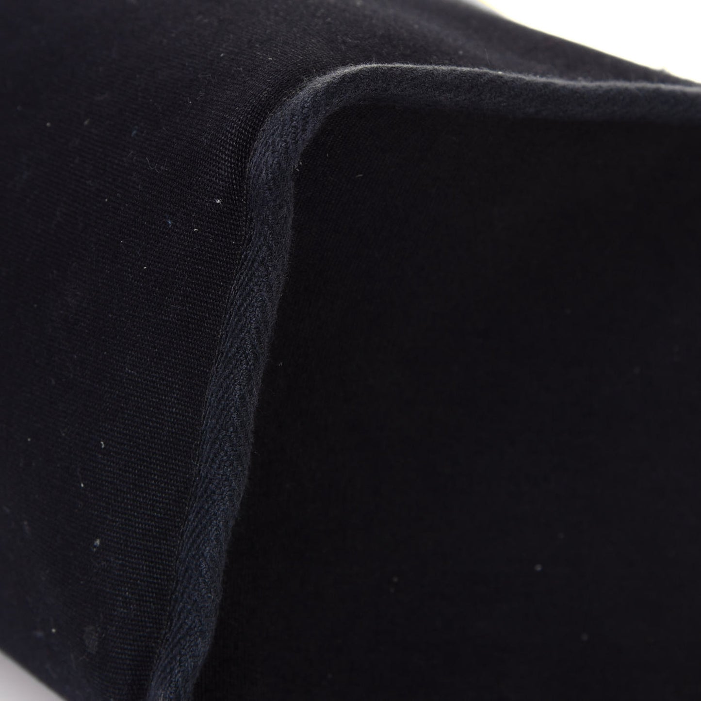 Toile Vache Calfskin Herbag 30 PM Black Natural