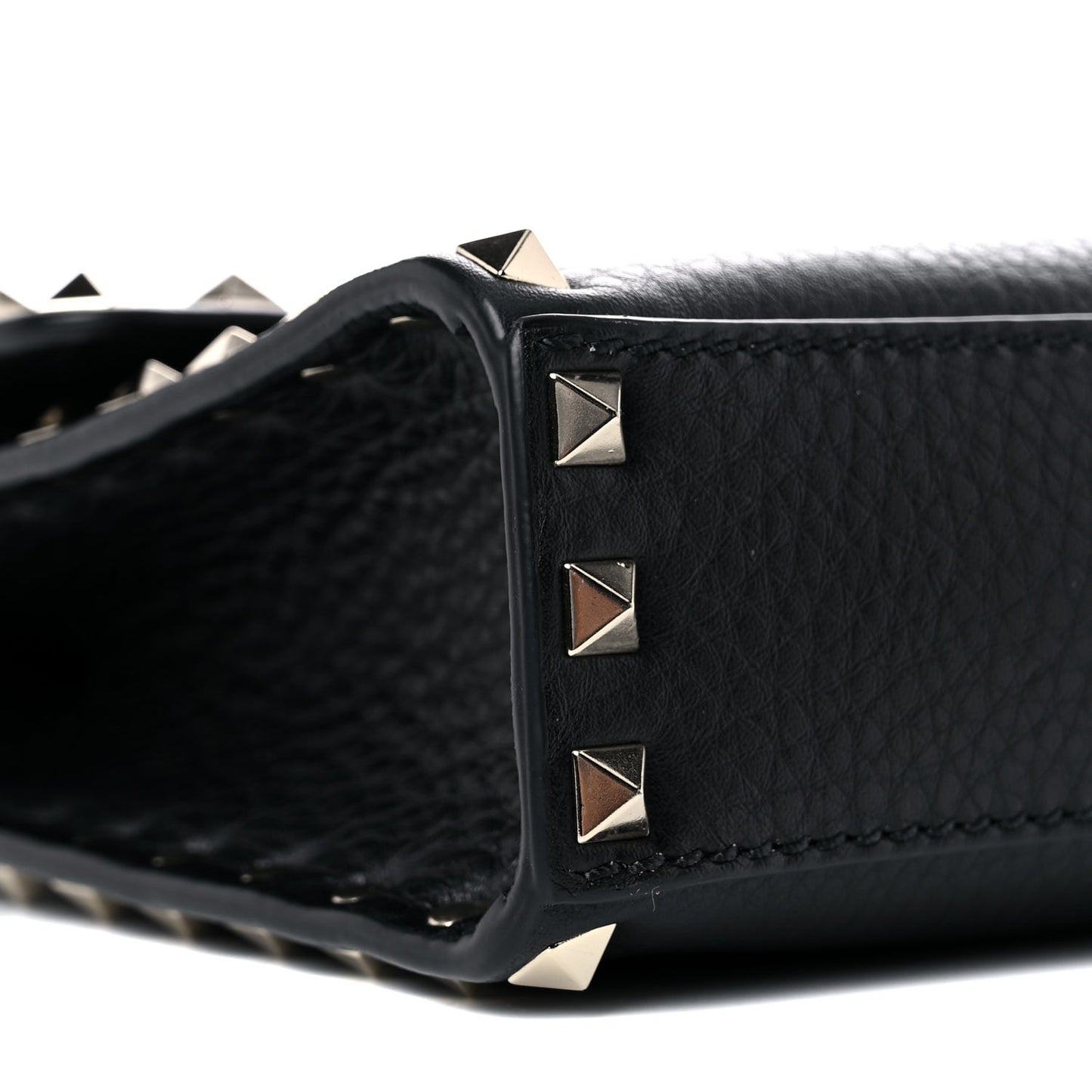 Pebbled Calfskin Medium Rockstud Flip Lock Crossbody Bag Black