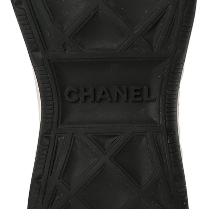 Chanel Velvet Calfskin Mixed Fibers CC Sneakers 40 White Black 6 of 13