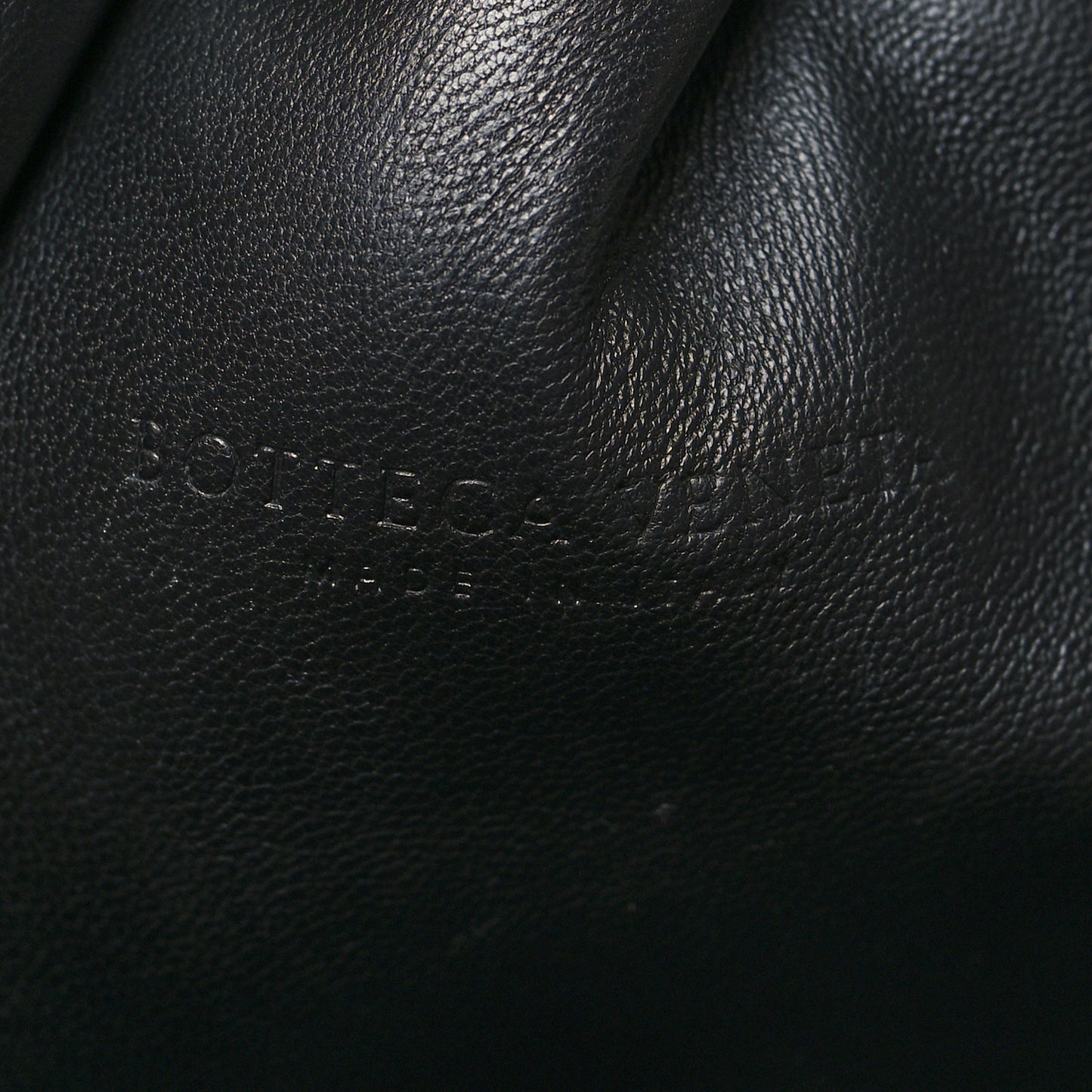 Nappa Maxi Intrecciato The Pouch Oversized Clutch Black