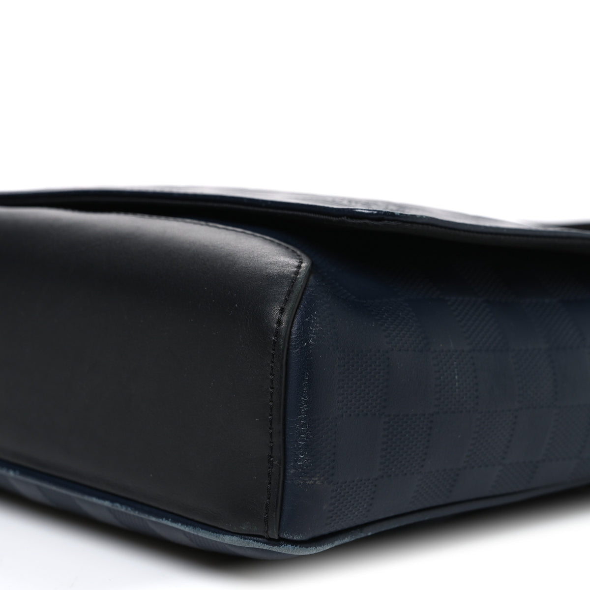 Louis Vuitton Damier Infini District PM Onyx 10 of 11