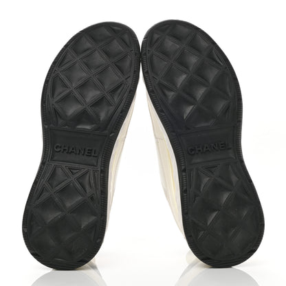 Chanel Velvet Calfskin Mixed Fibers CC Sneakers 38 Ivory Black 5 of 9
