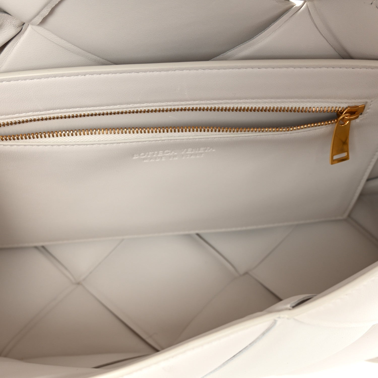 Fendi Vitello Mini Simply Fendi Shoulder Bag Miele Scuro 9 of 20