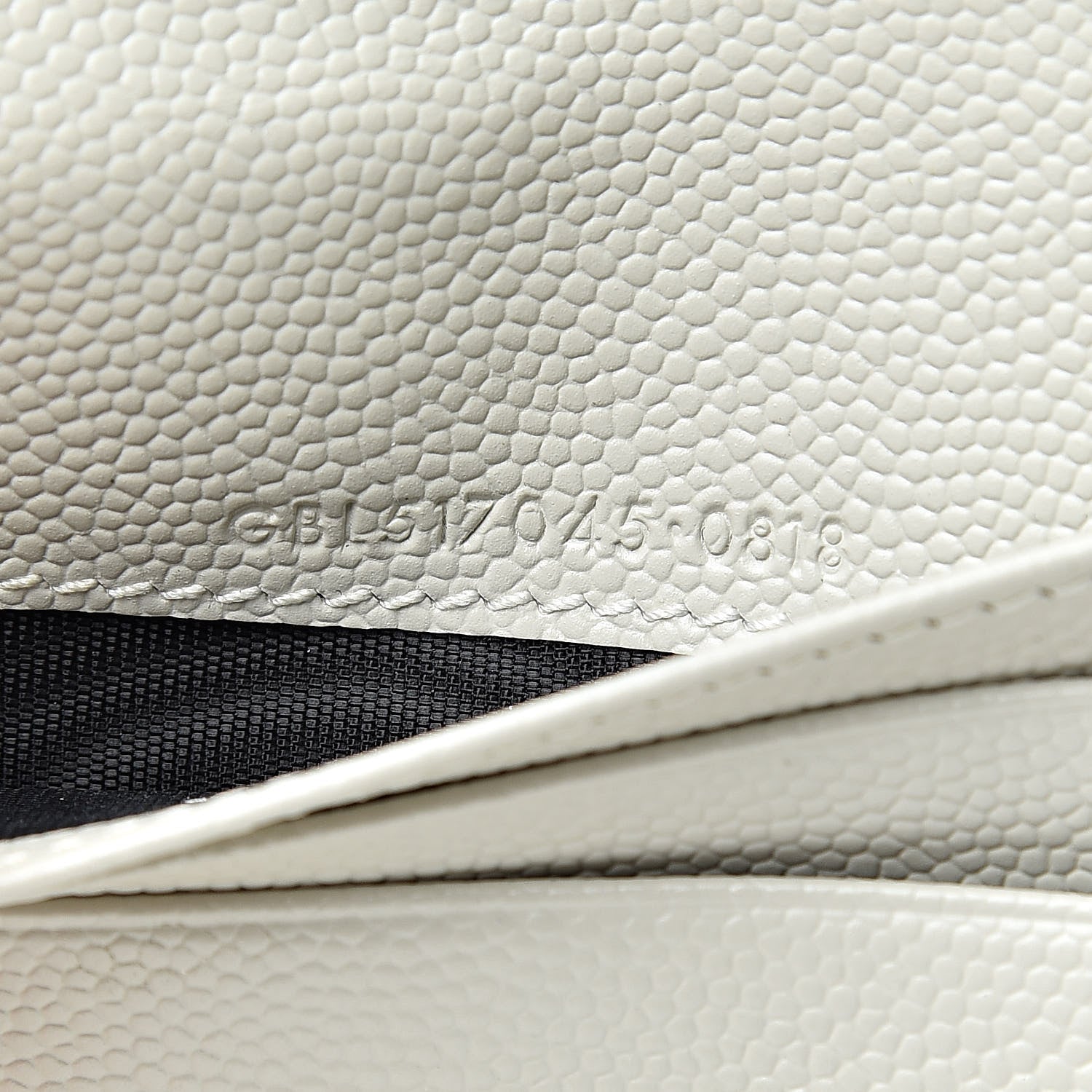 Saint Laurent Grain De Poudre Matelasse Chevron Monogram Zipped Card Case Crema Soft 7 of 11