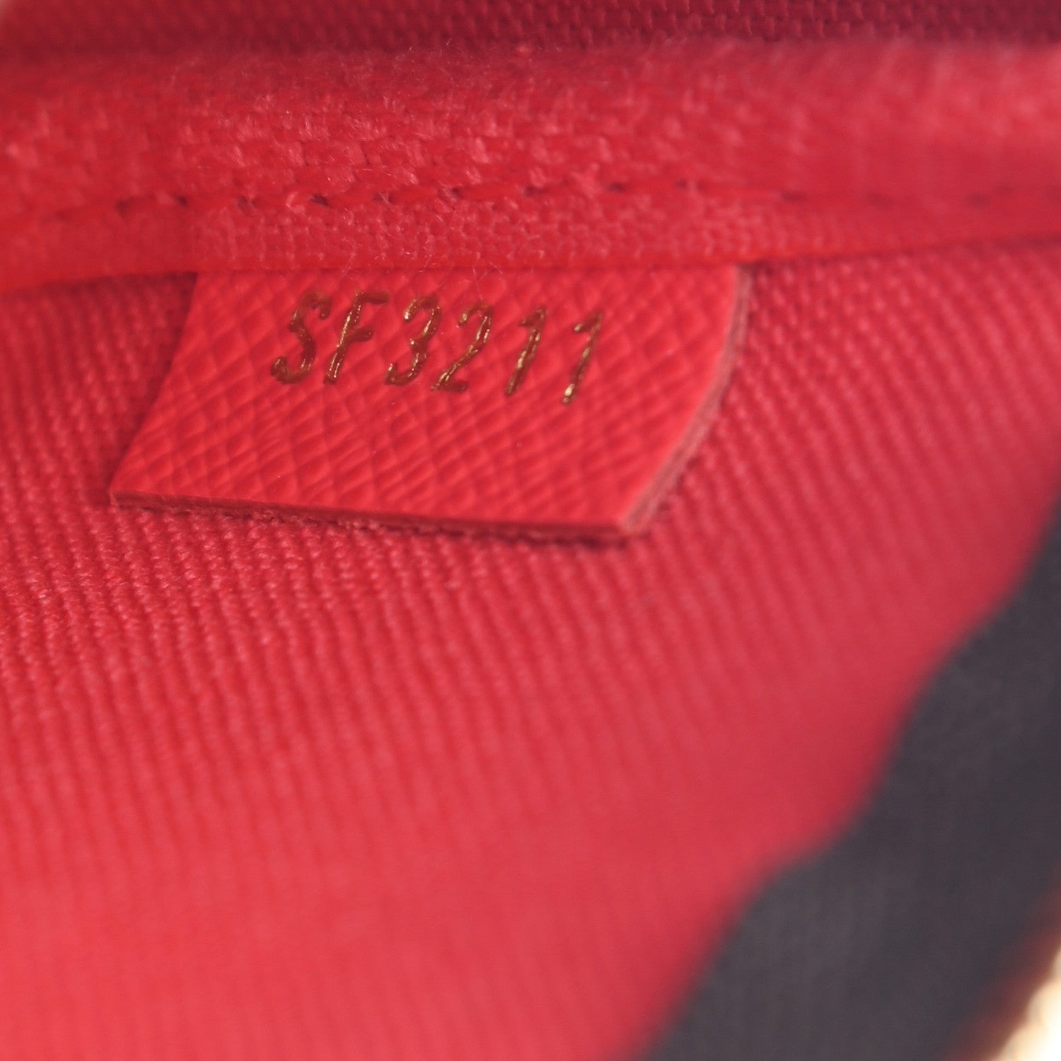 Louis Vuitton Monogram 2021 Christmas Animation London Mini Pochette Accessories Red 6 of 7