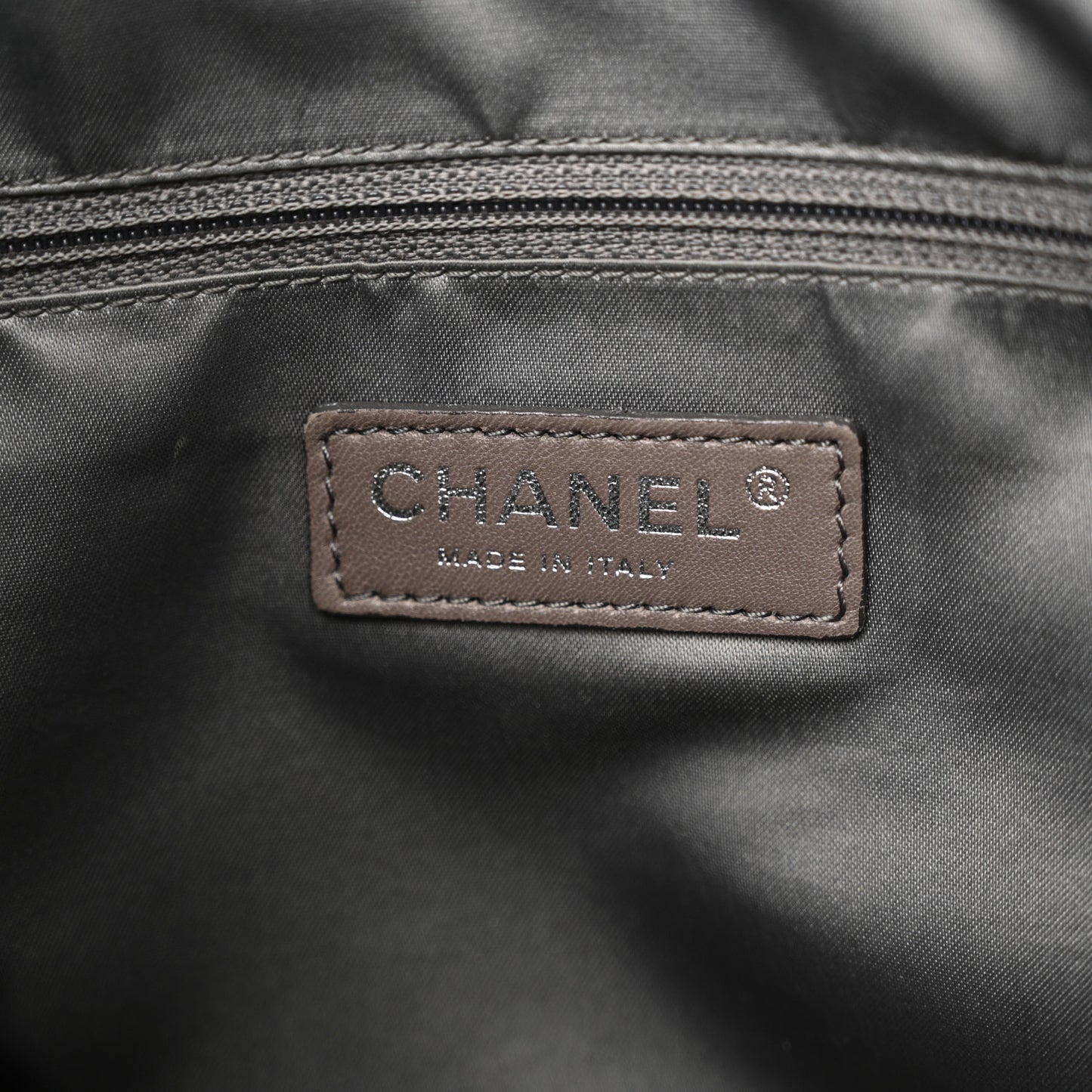 Calfskin Modern Chain Hobo Black