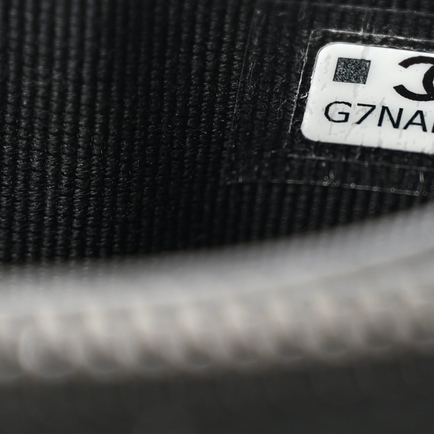 Lambskin Quilted Zip Card Holder So Black