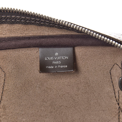 Louis Vuitton Taiga Kendall PM Grizzli 5 of 8