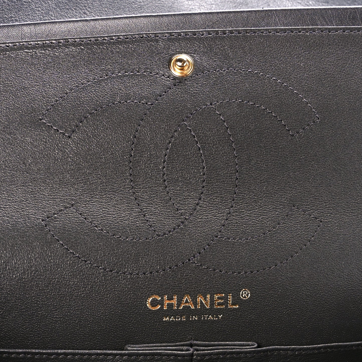 Aged Calfskin Chevron Quilted 2.55 Reissue 226 Flap Black