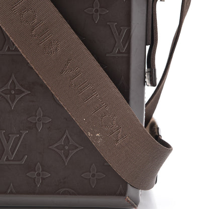 Louis Vuitton Monogram Glace Bobby Cafe 9 of 9