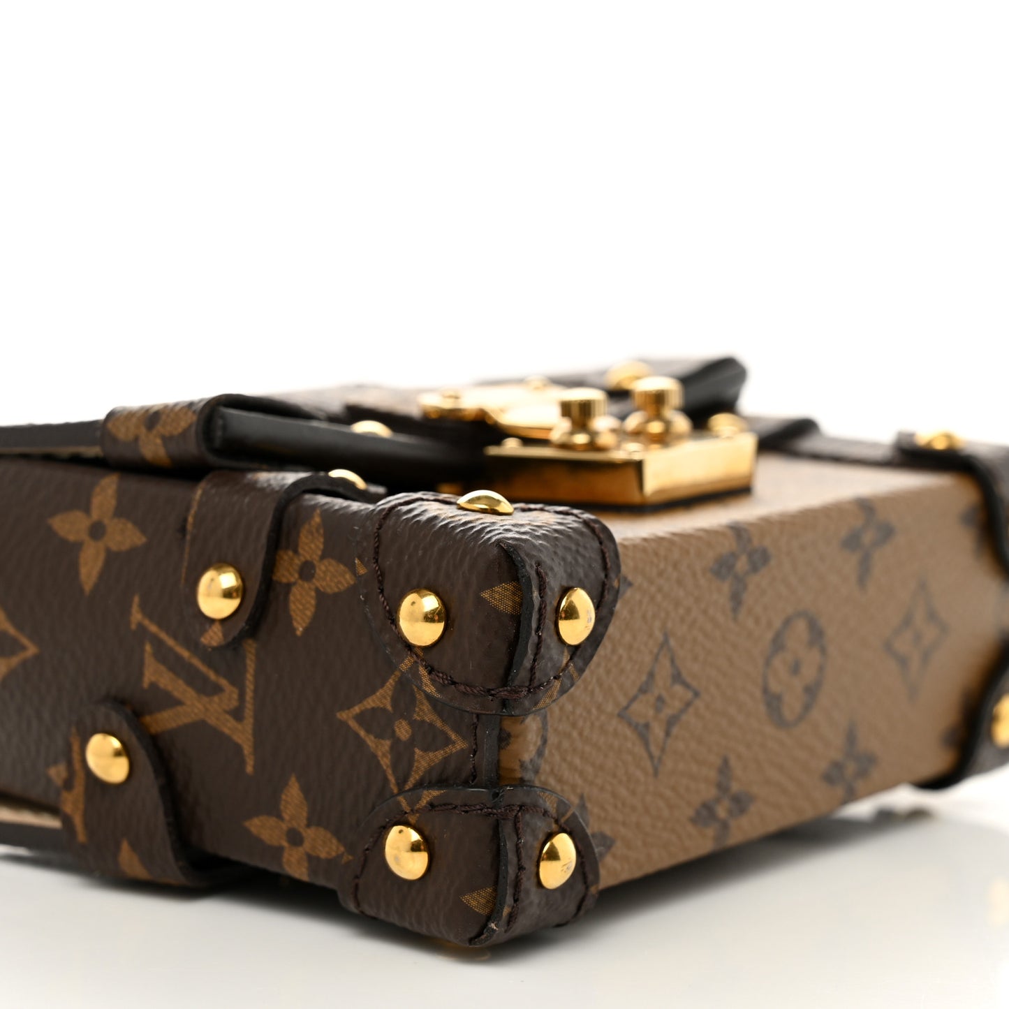Reverse Monogram Essential Trunk NM