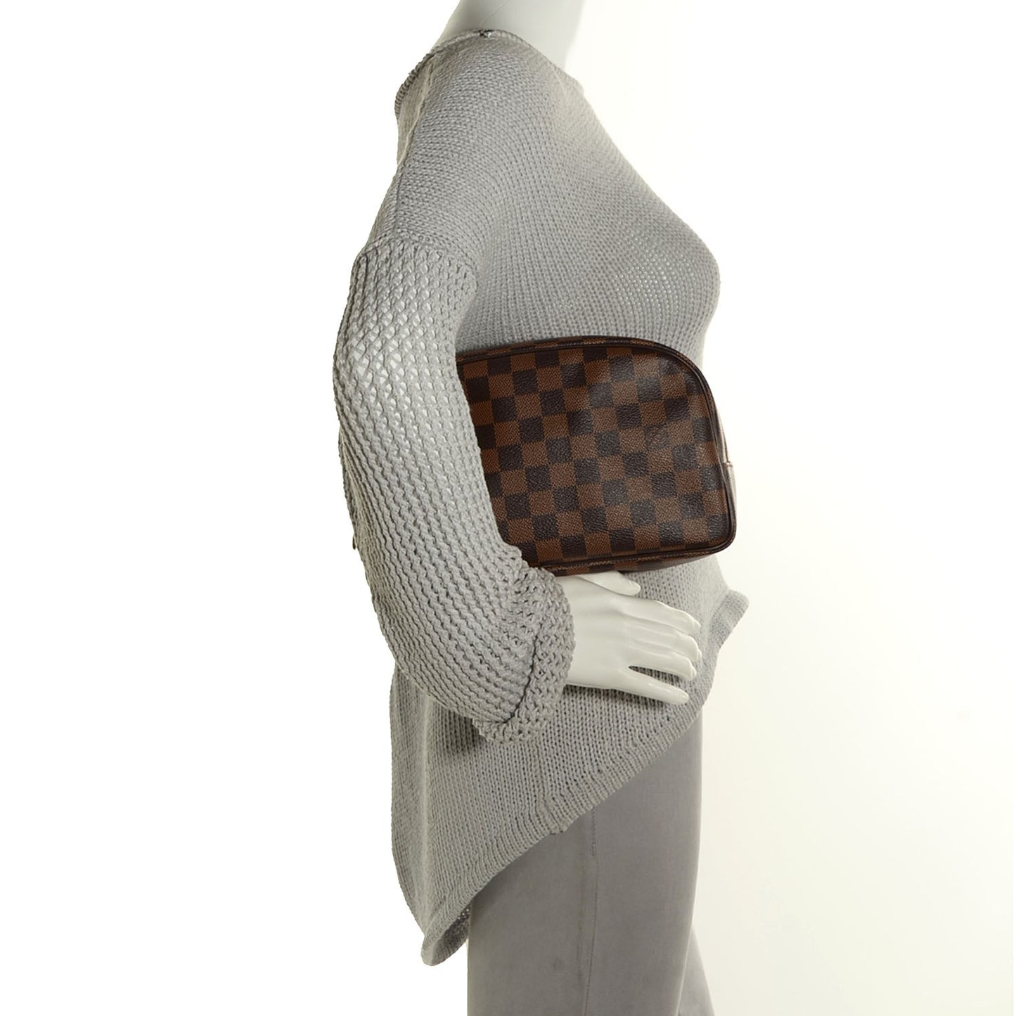 Damier Ebene Toiletry Bag 25