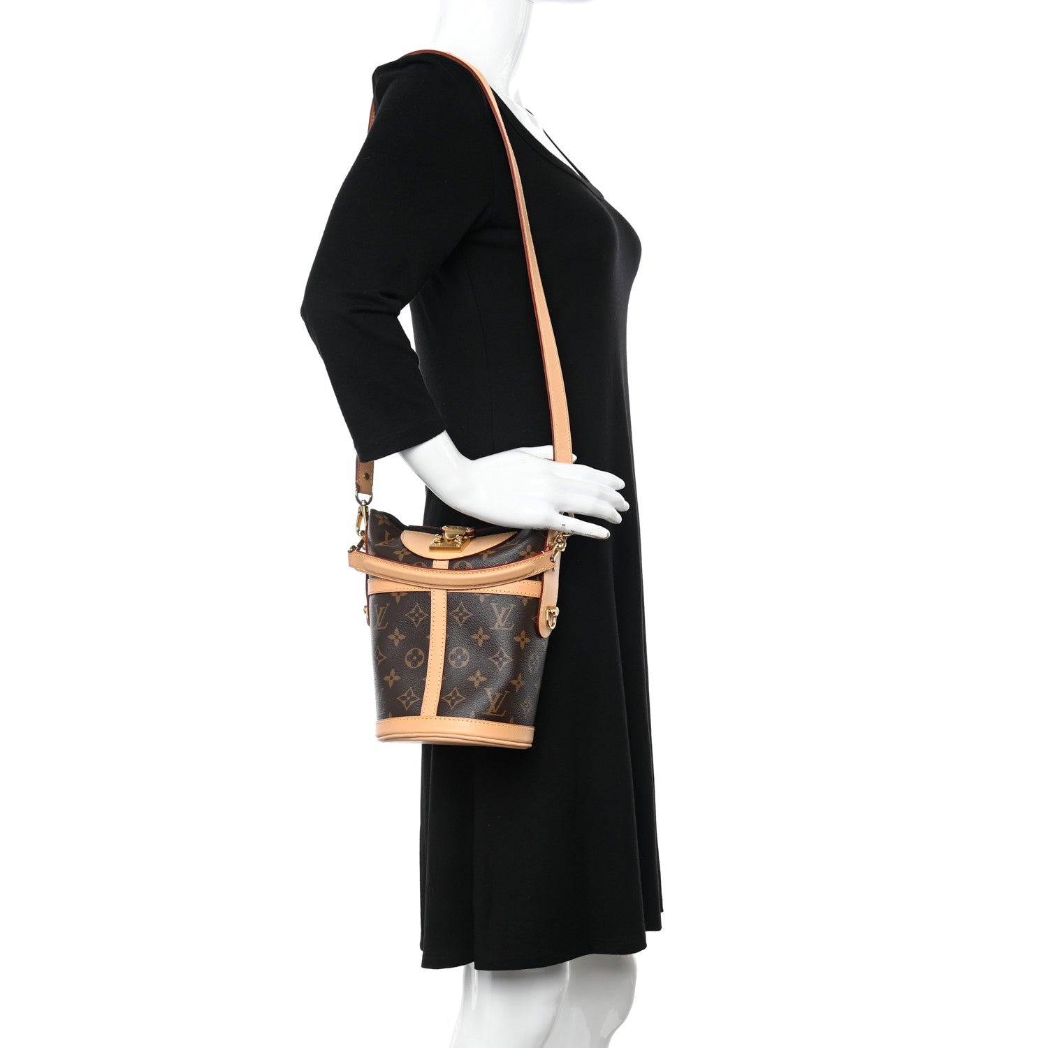 Louis Vuitton Monogram Duffle Bag 2 of 9