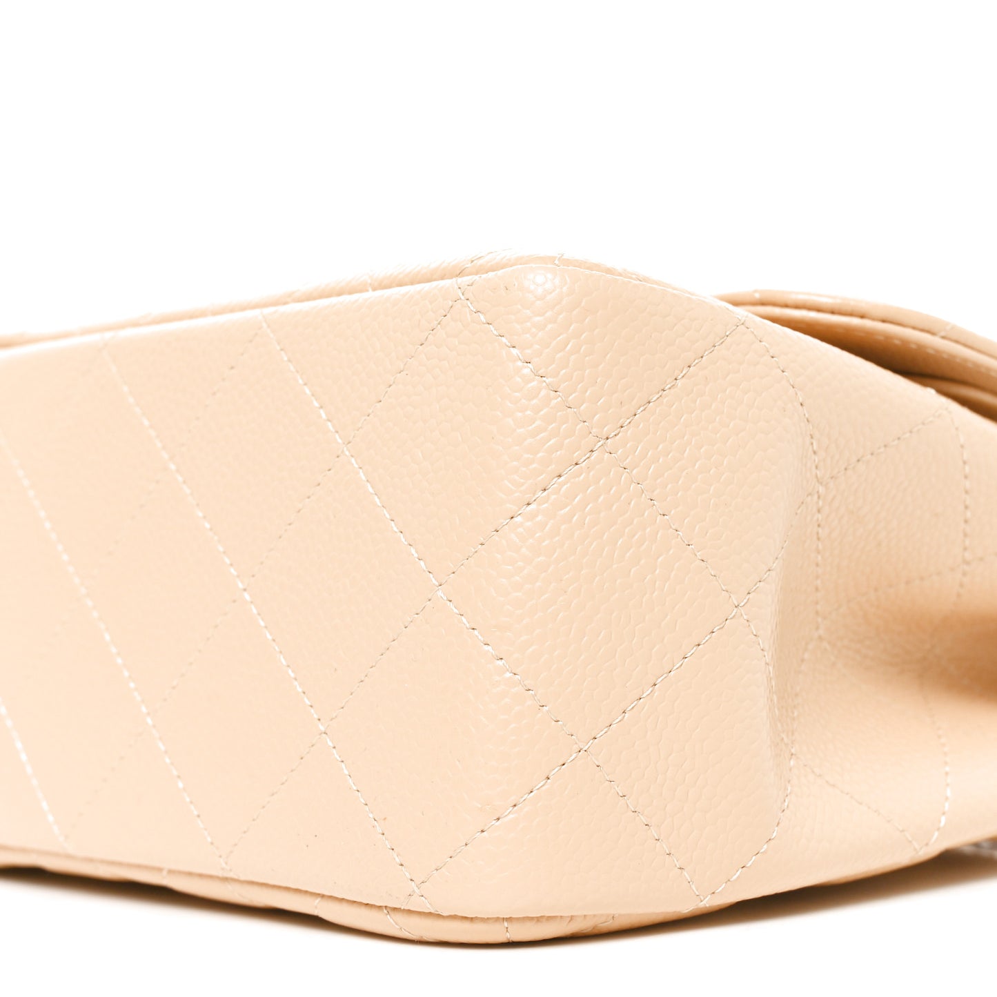Caviar Quilted Jumbo Double Flap Beige Clair