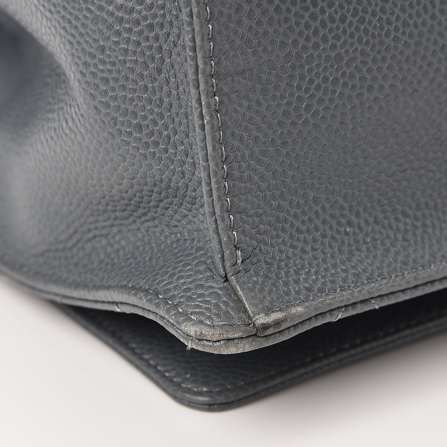 Caviar Quilted Large Retro Class Flap Grey