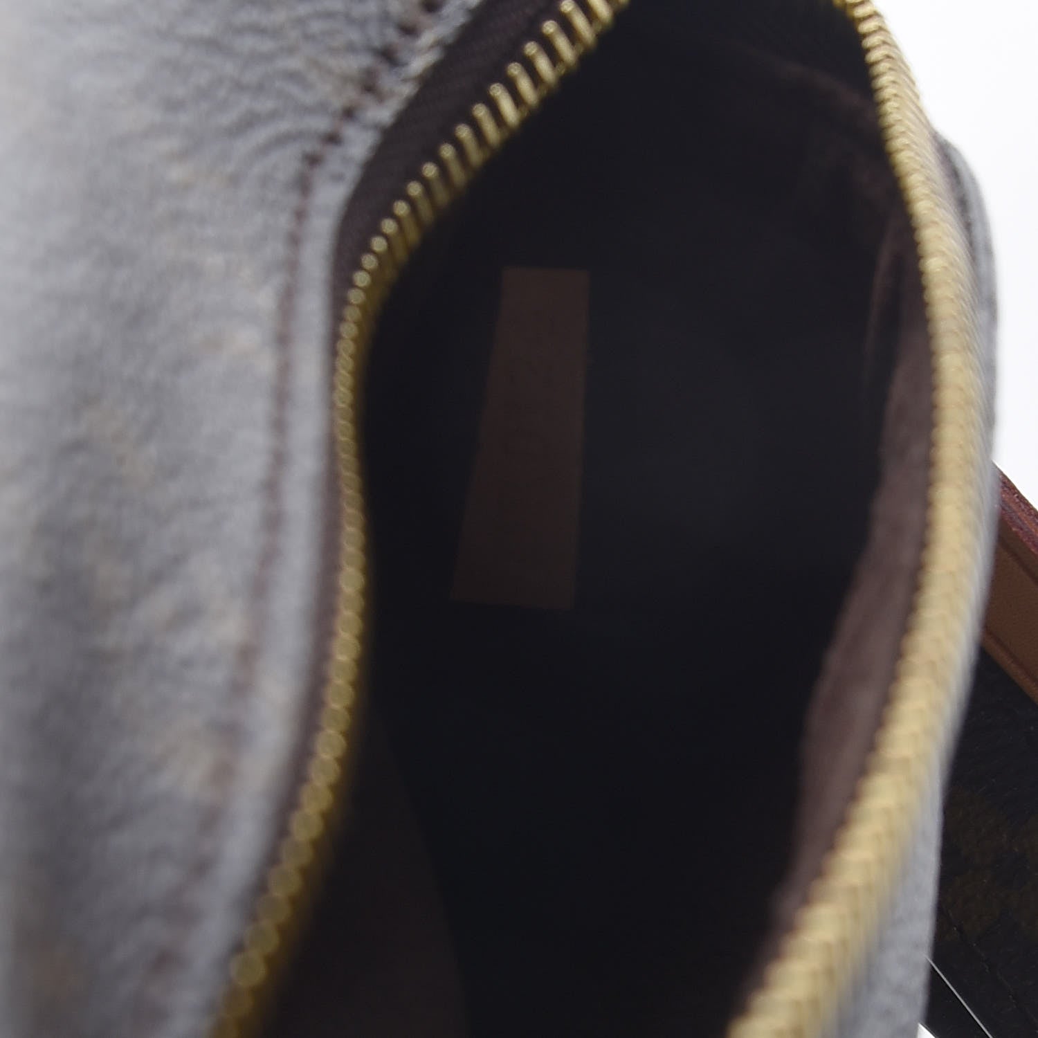 Louis Vuitton Monogram Pochette Metis 8 of 16