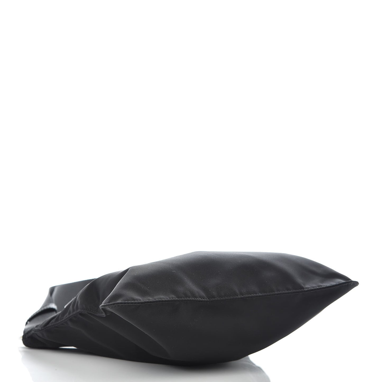 Nylon Flat Messenger Bag Black