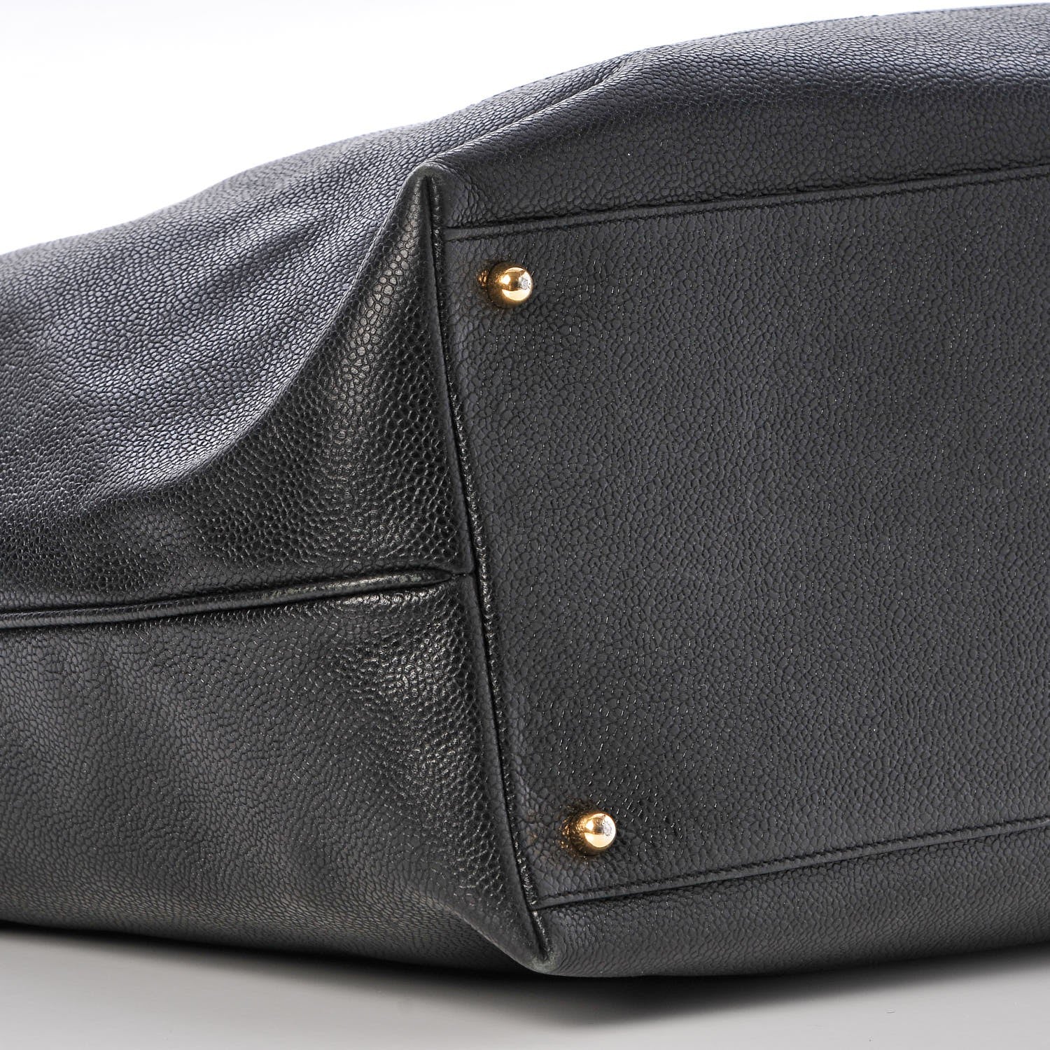 Chanel Caviar CC Hobo Black 8 of 9