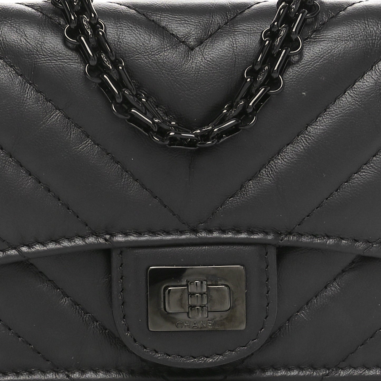 Aged Calfskin Chevron Quilted Reissue Belt Bag Black