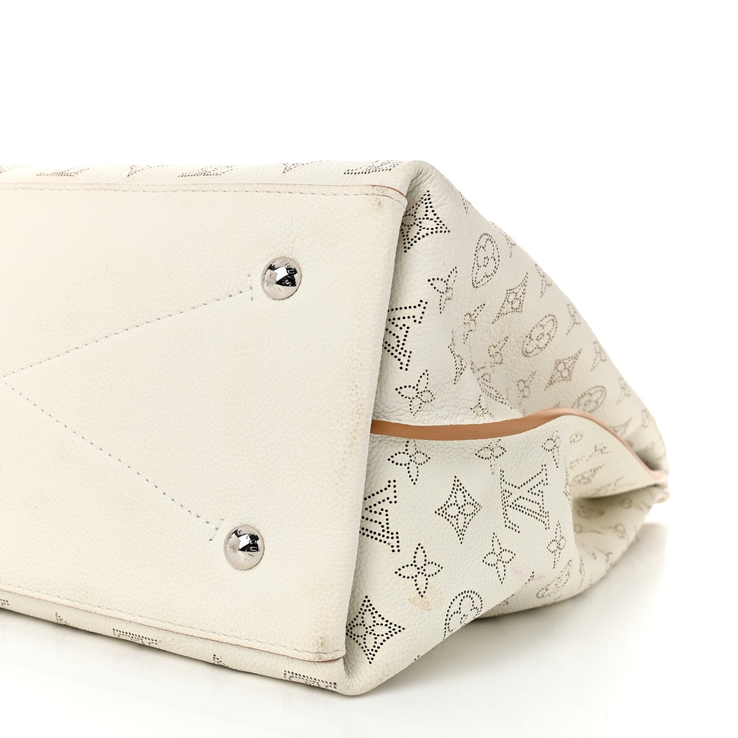 Louis Vuitton Mahina Carmel Hobo Snow 9 of 12