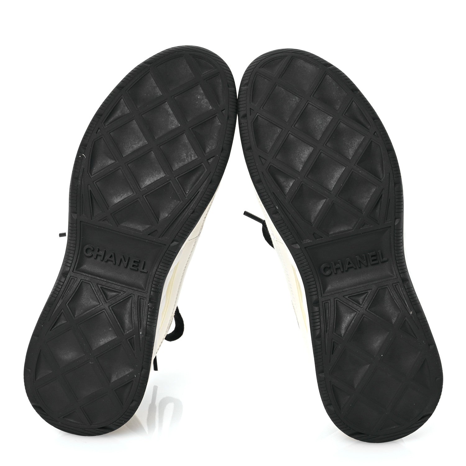 Chanel Velvet Calfskin Mixed Fibers CC Sneakers 39.5 Ivory Black 5 of 8