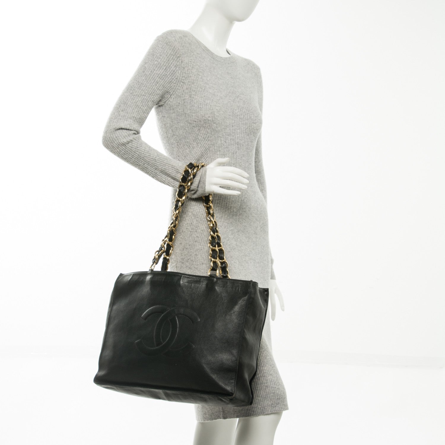 Chanel Lambskin CC Tote Black 2 of 11