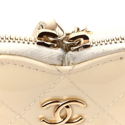 Chanel Patent Calfskin Resin Quilted CC Heart Clutch With Chain Black 14 of 15