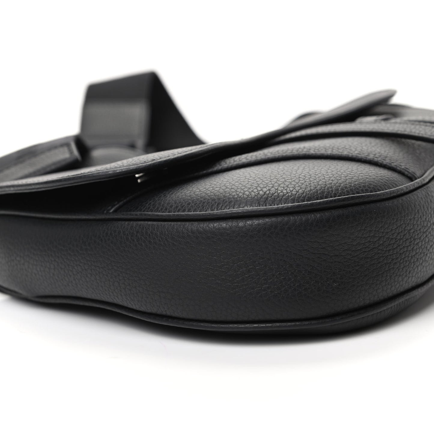 Calfskin Mens Saddle Bag Black