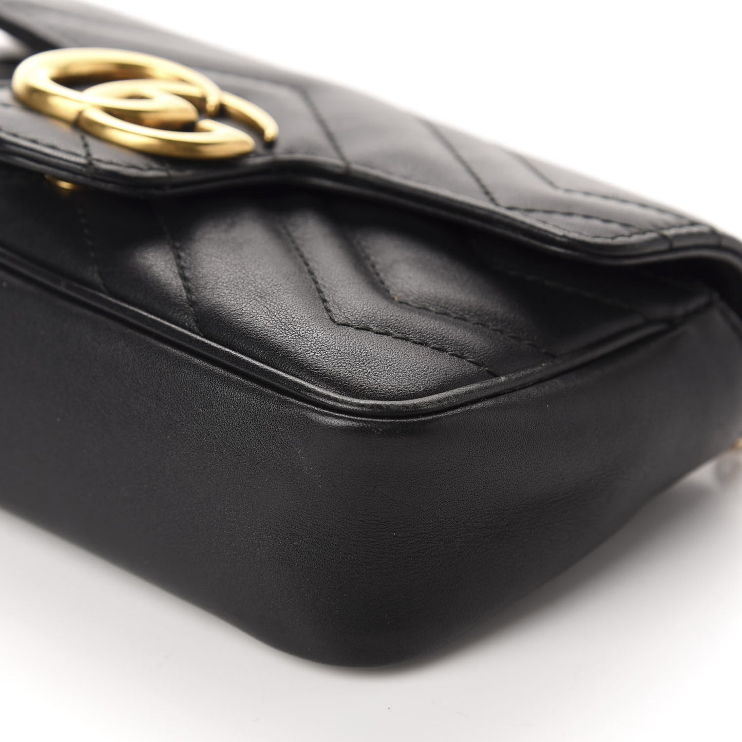 Calfskin Matelasse Super Mini GG Marmont Shoulder Bag Black