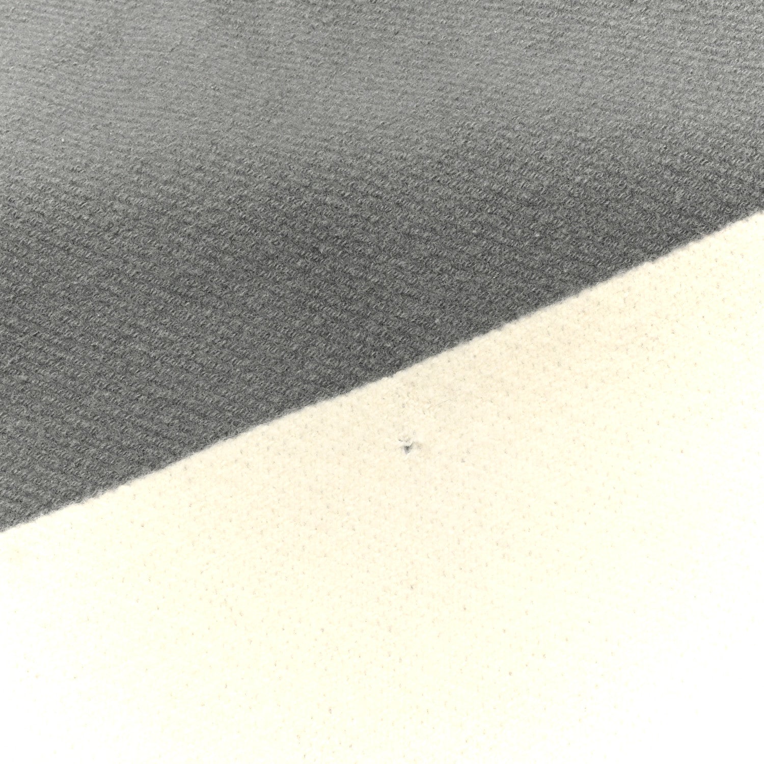 Hermes Wool Cashmere Avalon Vibration Blanket Ecru Gris 3 of 3