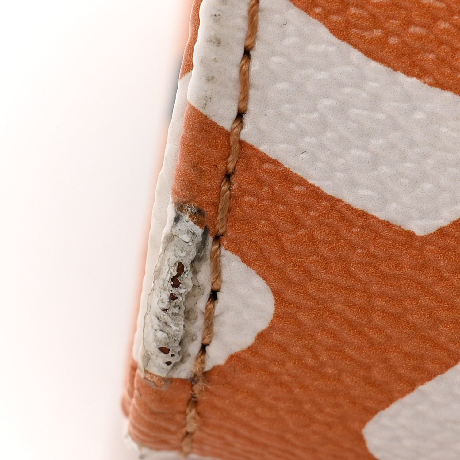 Louis Vuitton Monogram Giant Crafty Onthego GM Crème Caramel 13 of 14