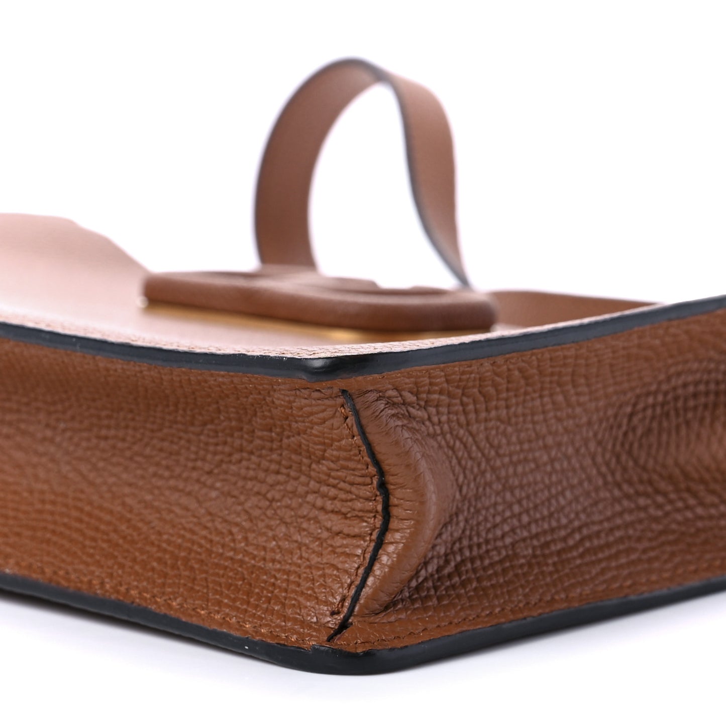 Grainy Calfskin VSling Pouch Saddle Brown