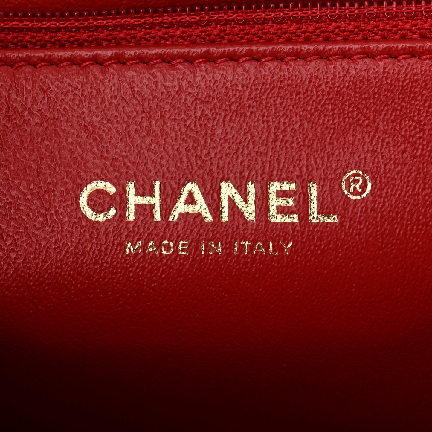 Calfskin Chevron Quilted Casual Trip Flap Red