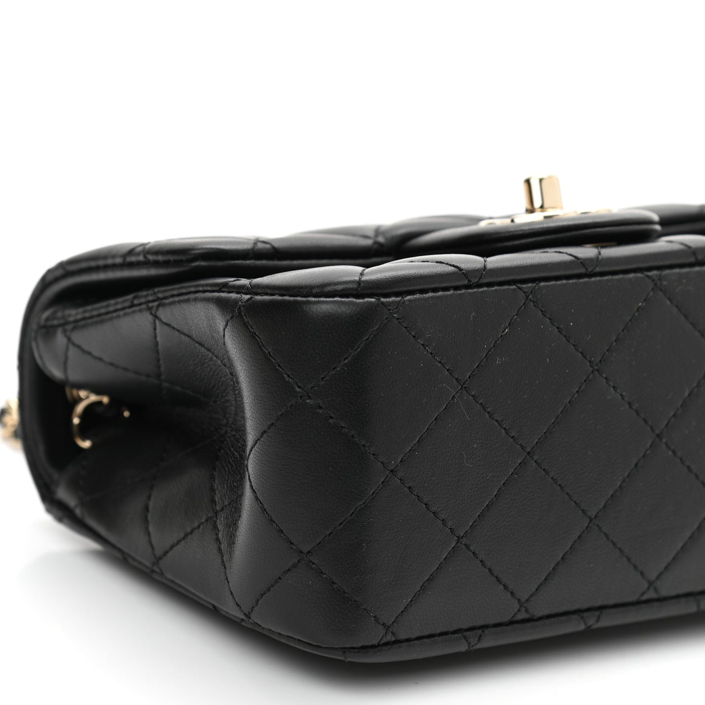Lambskin Quilted Enamel Mini Pearl Crush Flap Black