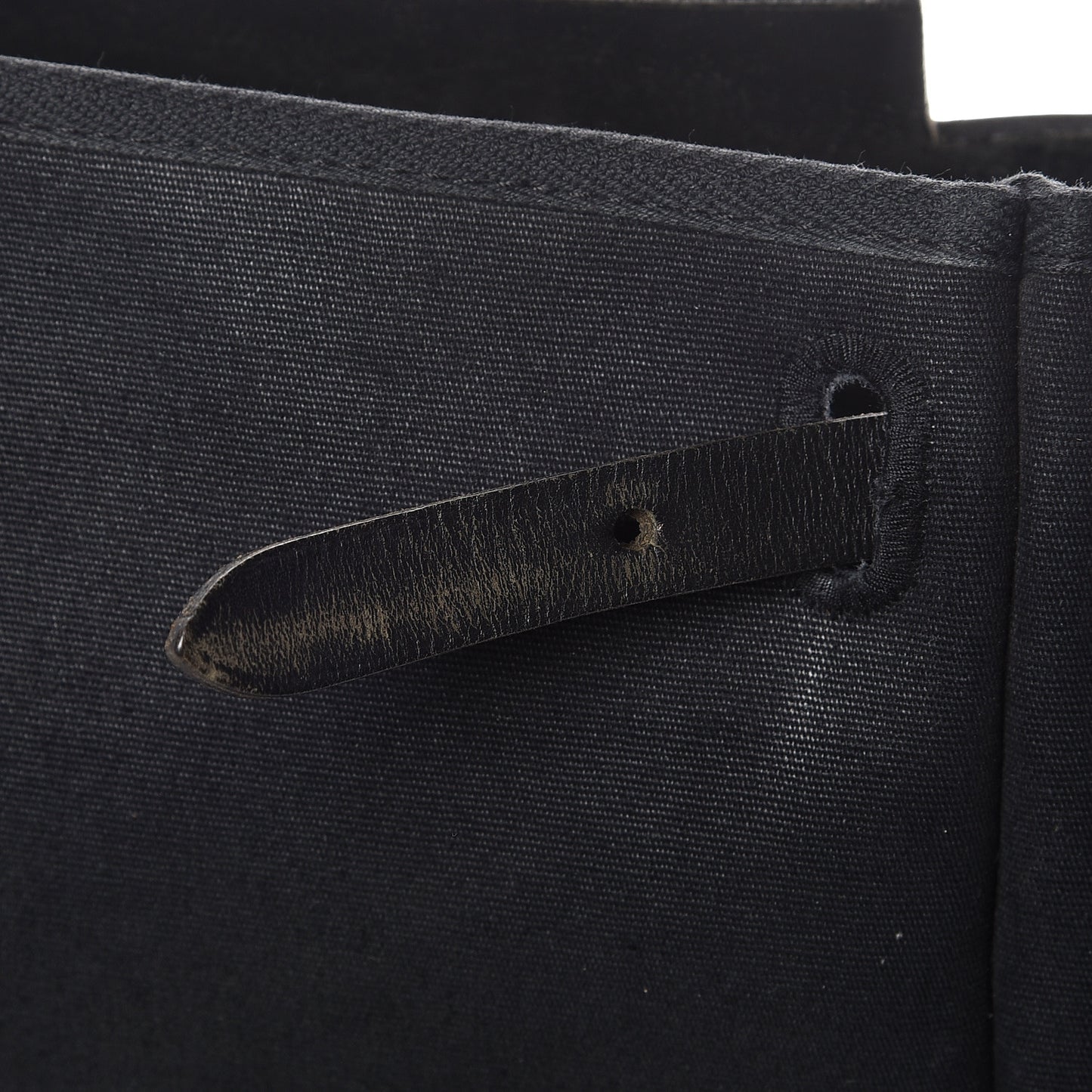 Toile Vache Calfskin Herbag 30 PM Black