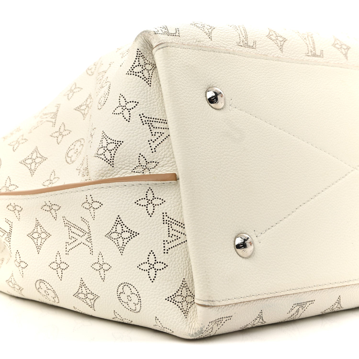Louis Vuitton Mahina Carmel Hobo Snow 8 of 12
