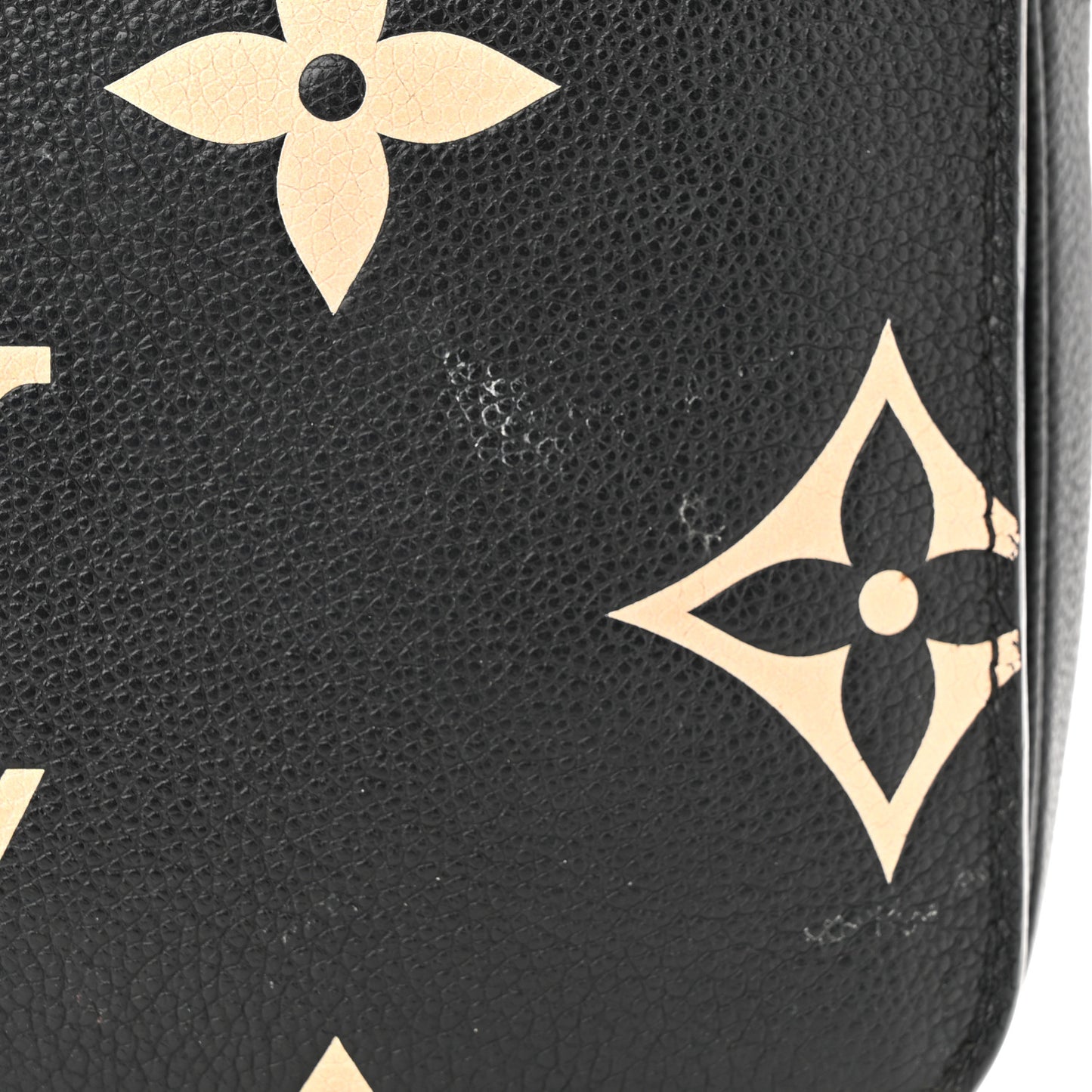 Empreinte Monogram Giant Pochette Metis Black Beige