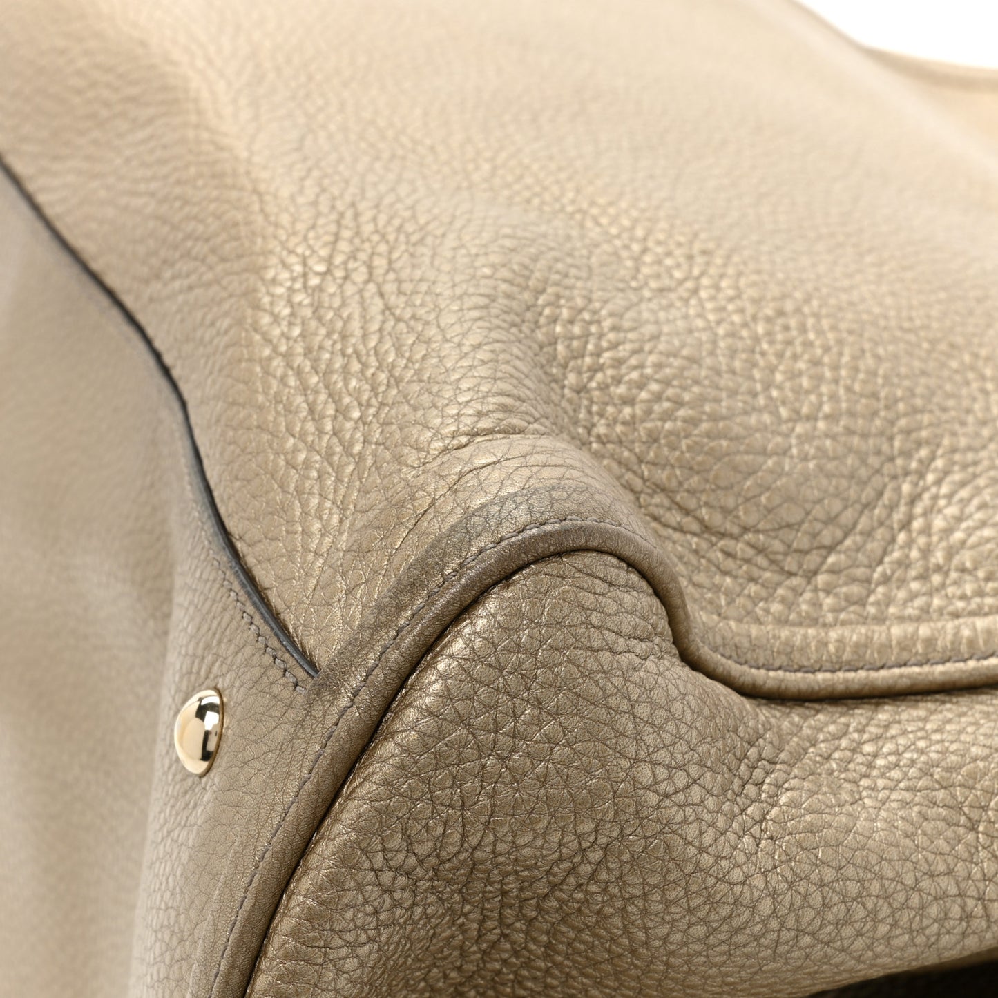 Metallic Pebbled Calfskin Large Soho Shoulder Bag Golden Beige