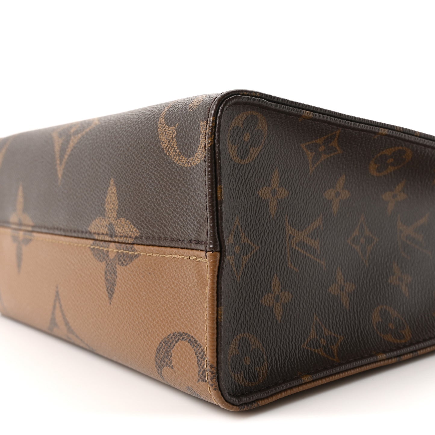 Reverse Monogram Giant Onthego PM