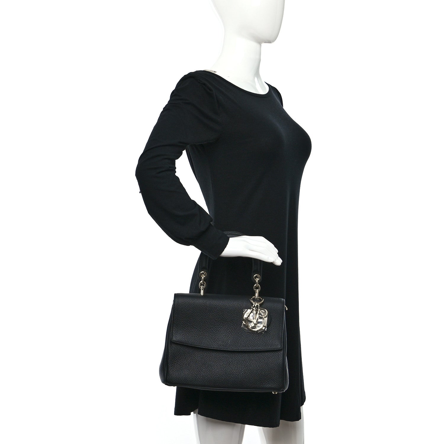 Christian Dior Bullcalf Medium Be Dior Flap Black Fraise 2 of 12