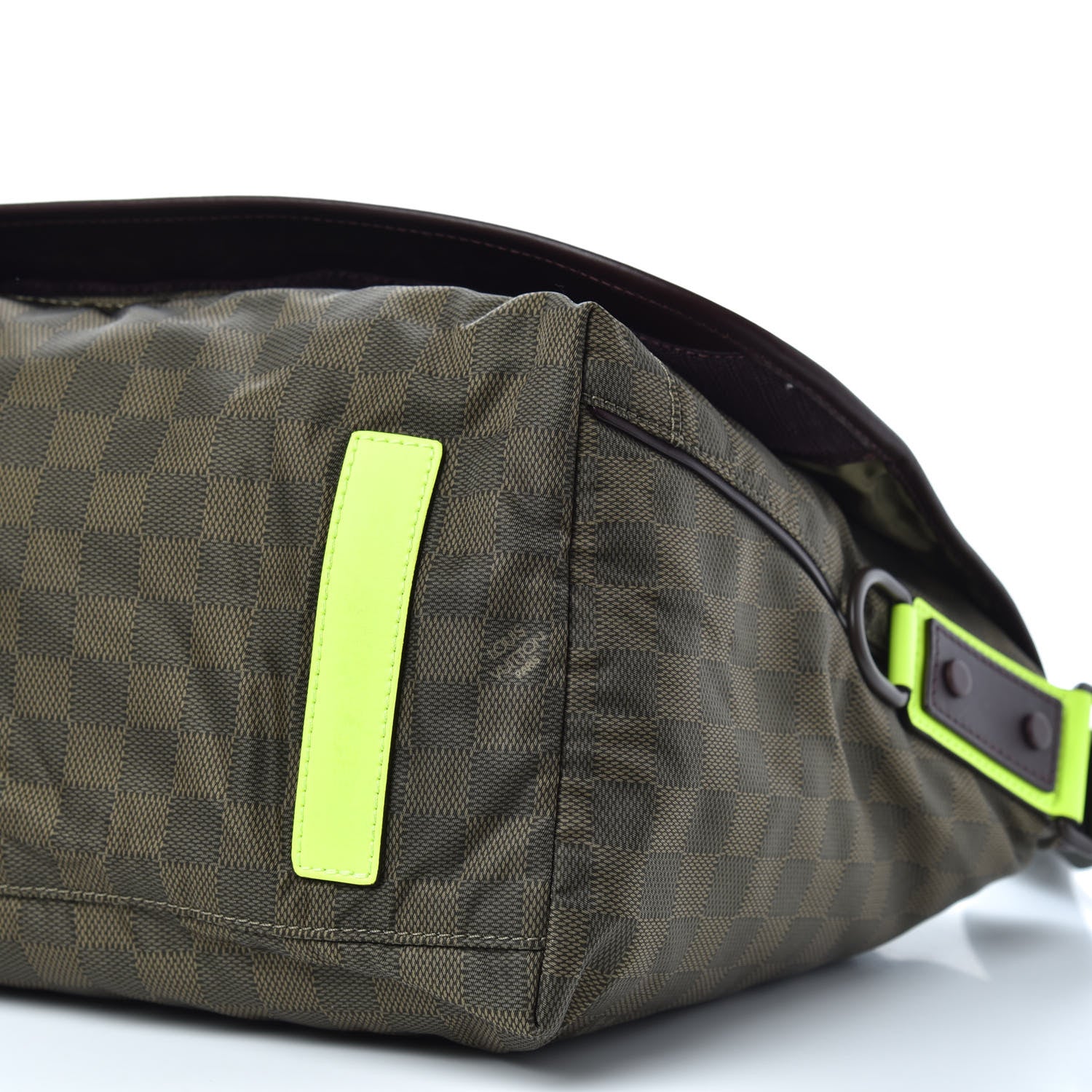 Louis Vuitton Damier Challenge Messenger Khaki 8 of 8