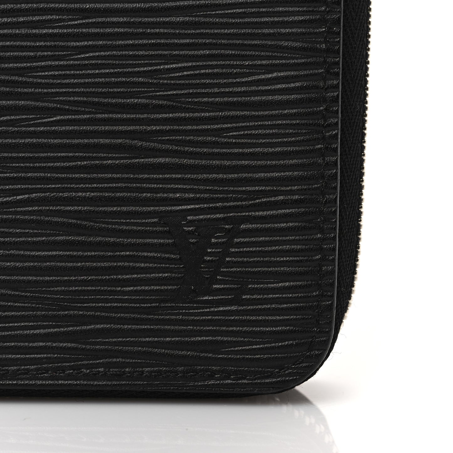 Epi Zippy Vertical Wallet Black