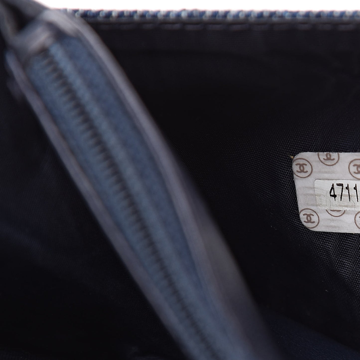 Denim Timeless CC Wallet on Chain WOC Blue