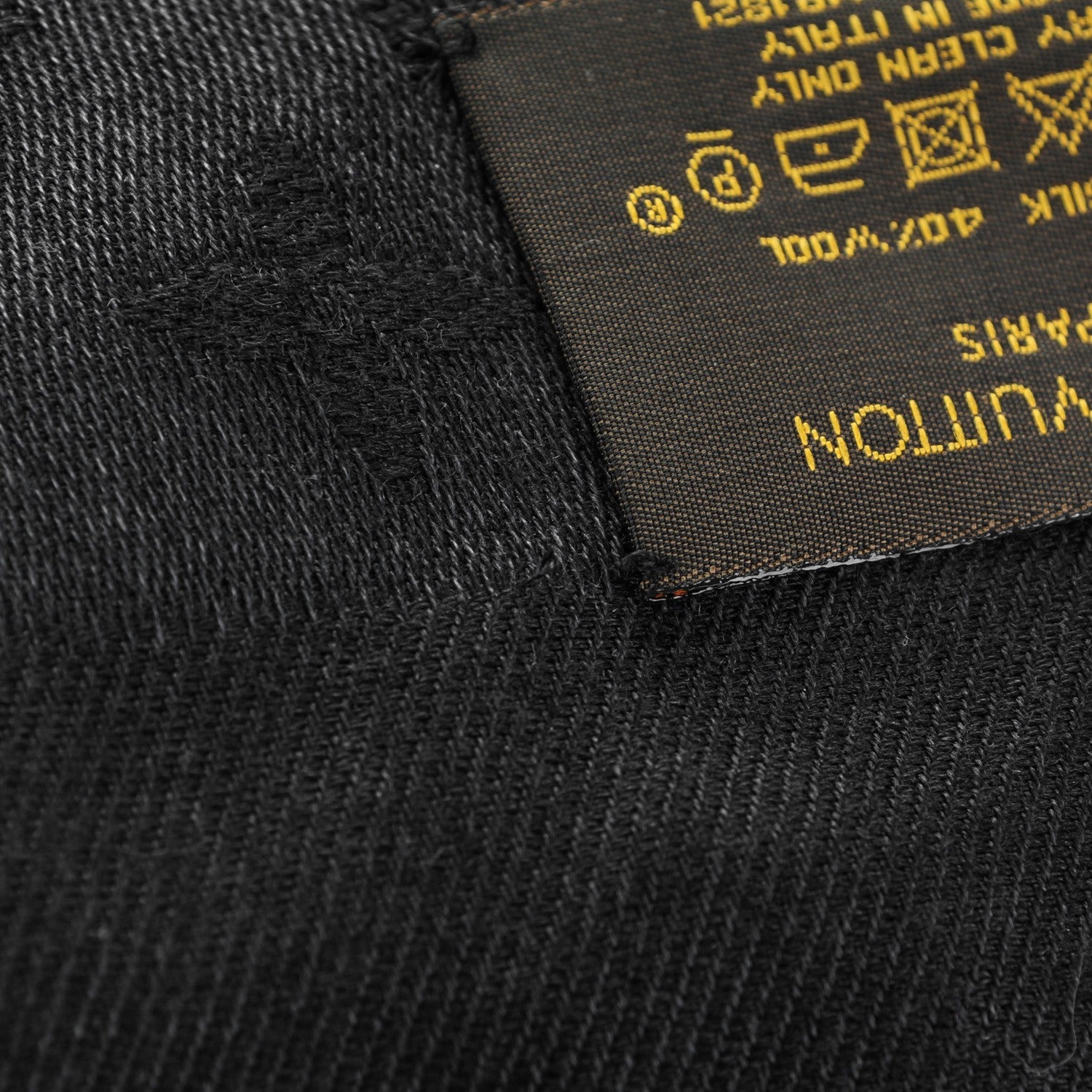 Louis Vuitton Silk Wool Monogram World Tour Shawl Black 7 of 8