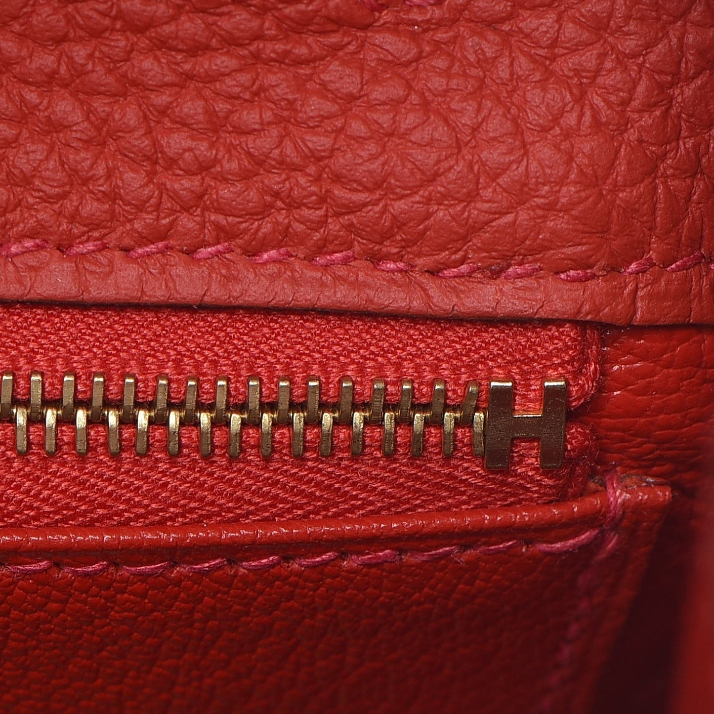 Togo Retourne Kelly 28 Geranium