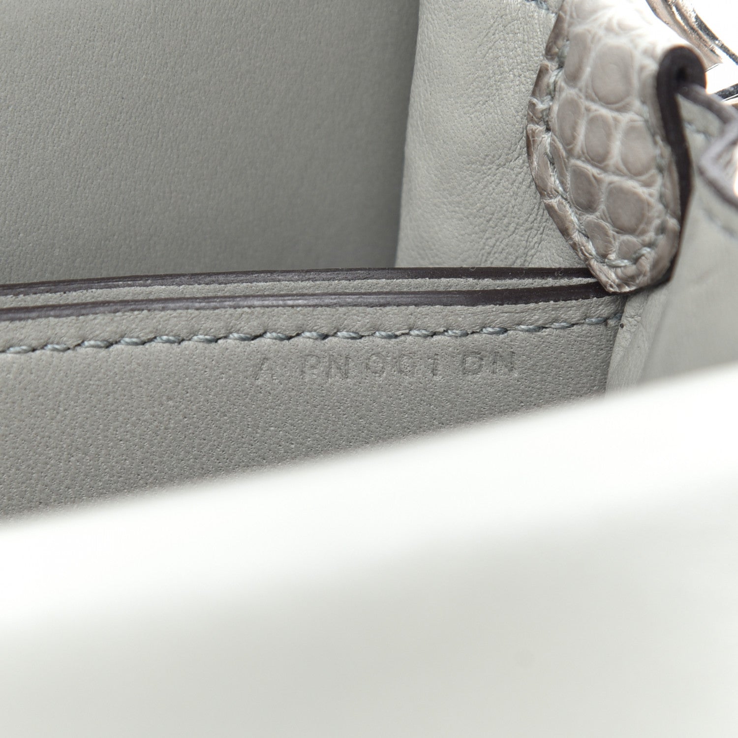 Hermes Matte Alligator Lizard Mini Sac Roulis Ombre Gris Perle 7 of 16