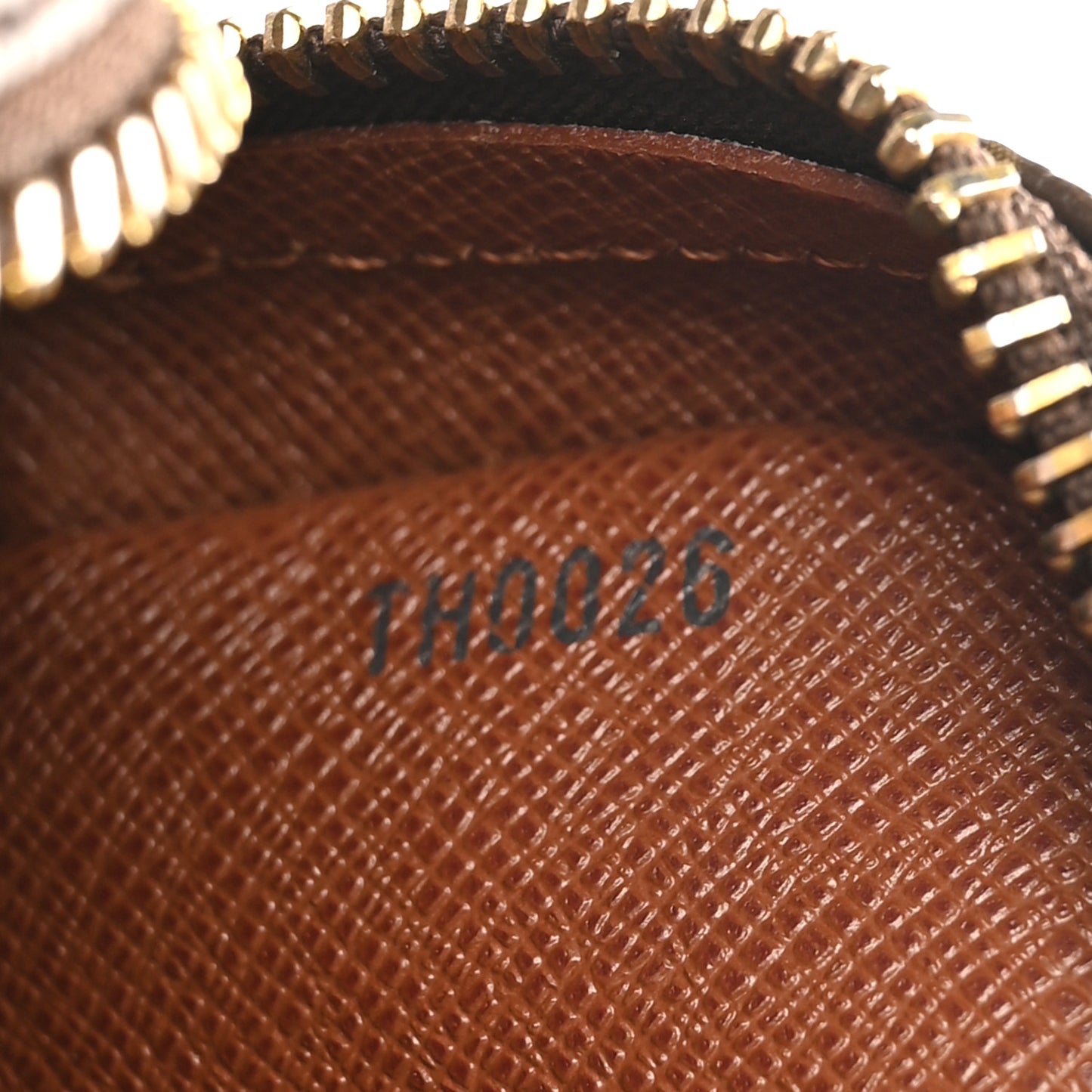 Monogram Amazone