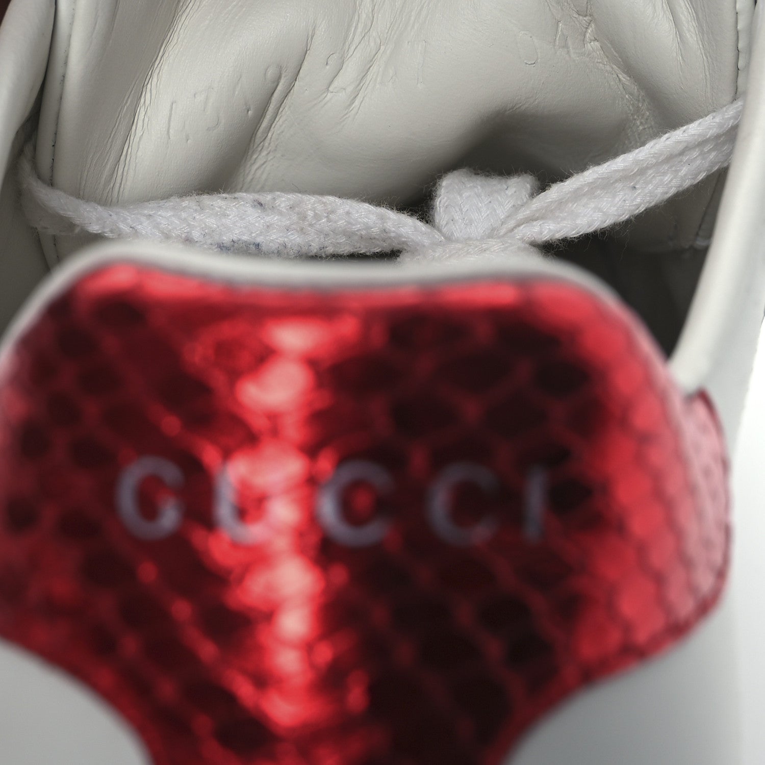 Gucci Calfskin Ayers Bee Embroidered Womens Ace Sneakers 37 White Green 10 of 17