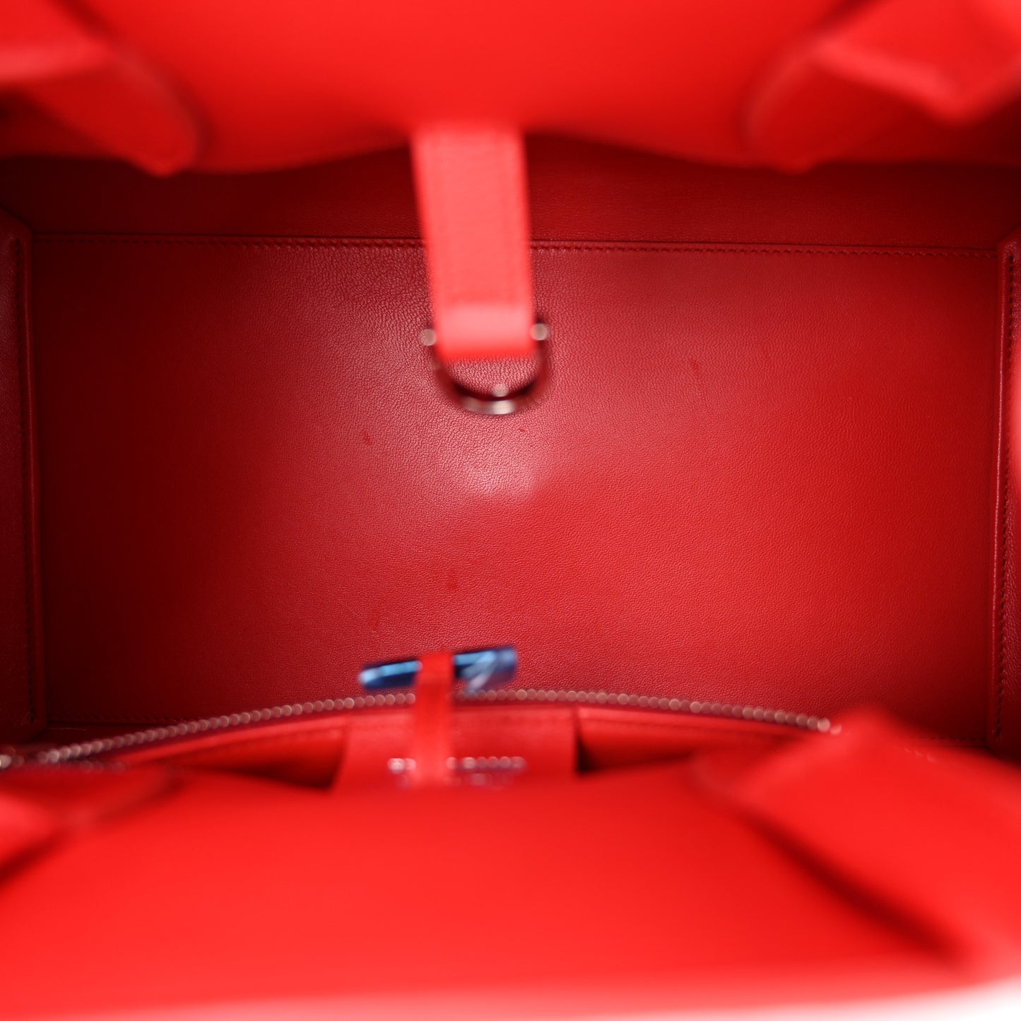 Natural Grain Calfskin Small Hug Bag Red