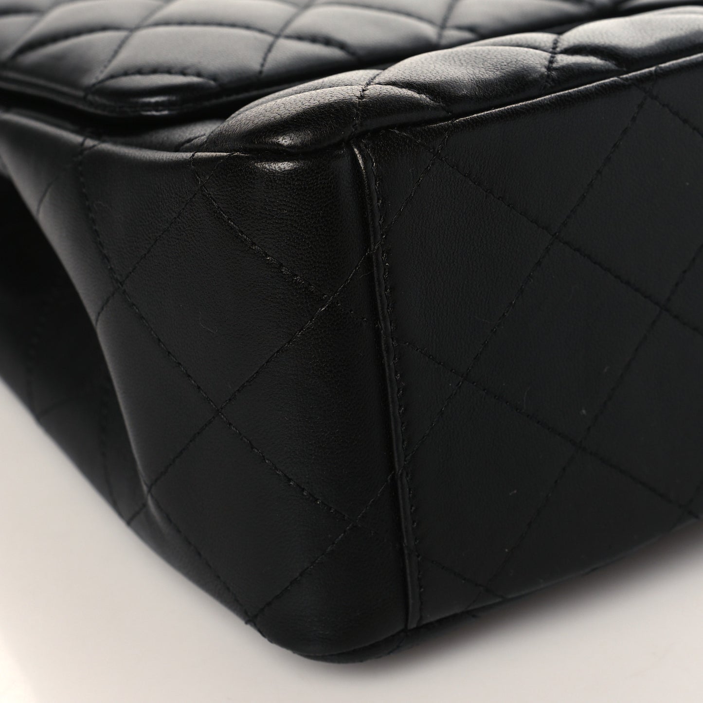 Lambskin Quilted Maxi Single Flap Black